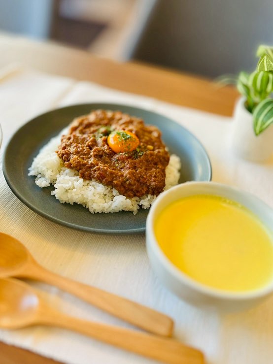 my café room 自家製キーマカレー｜お家でカフェごはん