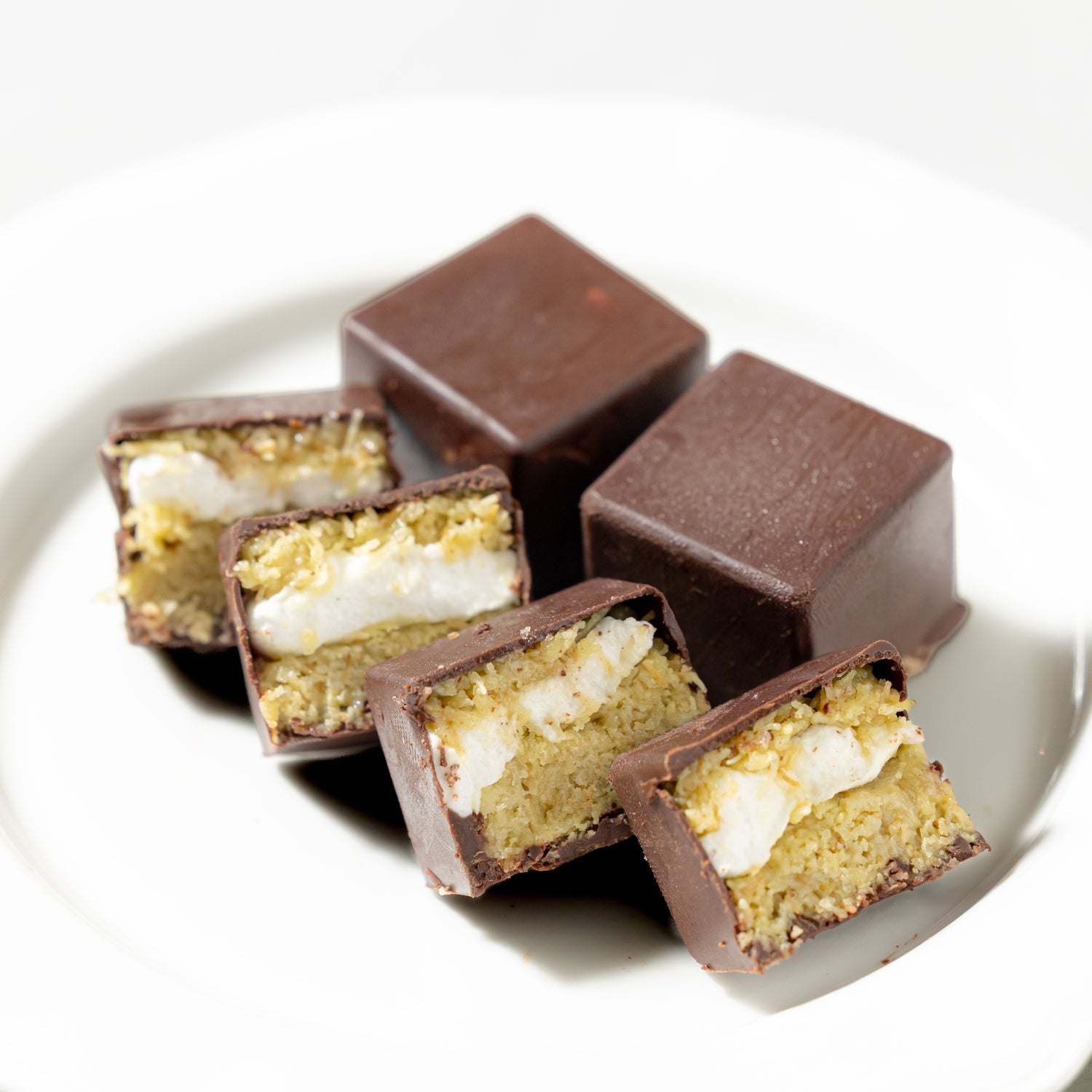 ドバイチョコ×マシュマロチョコ ｜ ドバマロ